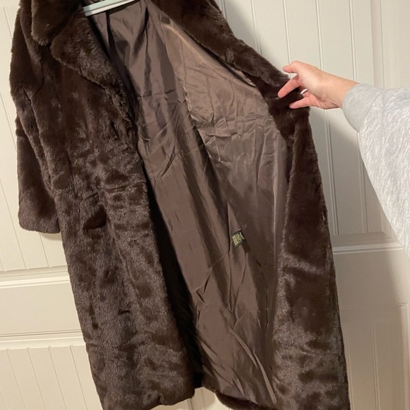 HOUSE OF HARLOW 1960 Faux Fur Chocolate Brown Long Coat Jacket size large - Picture 11 of 13